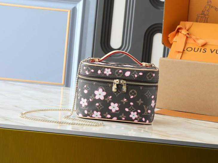 Picture of Louis Vuitton Handbags _SKUfw200955583fw